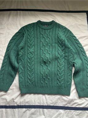 Samuel Windsor green cable knit sweater